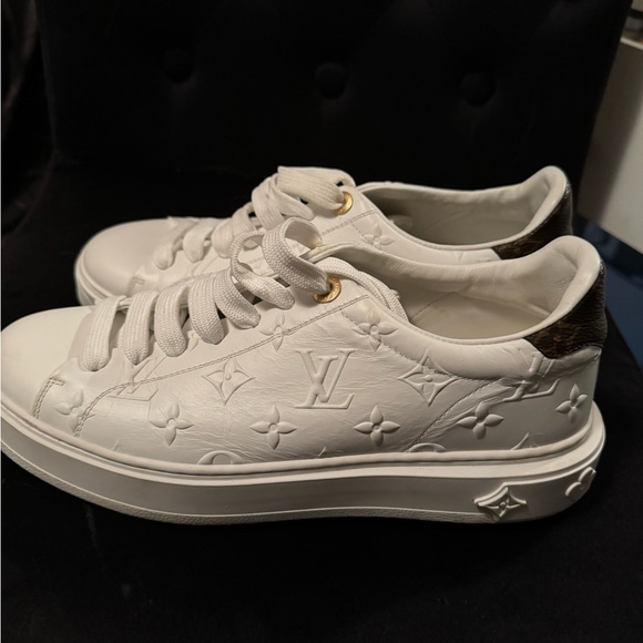 Louis Vuitton time out sneaker white womens shoe size Europe 40 - Picture 2 of 9